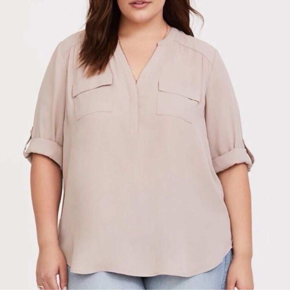 Torrid Light Tan Harper Flap Pocket Roll Tab Blouse Top Shirt 0 Flaw